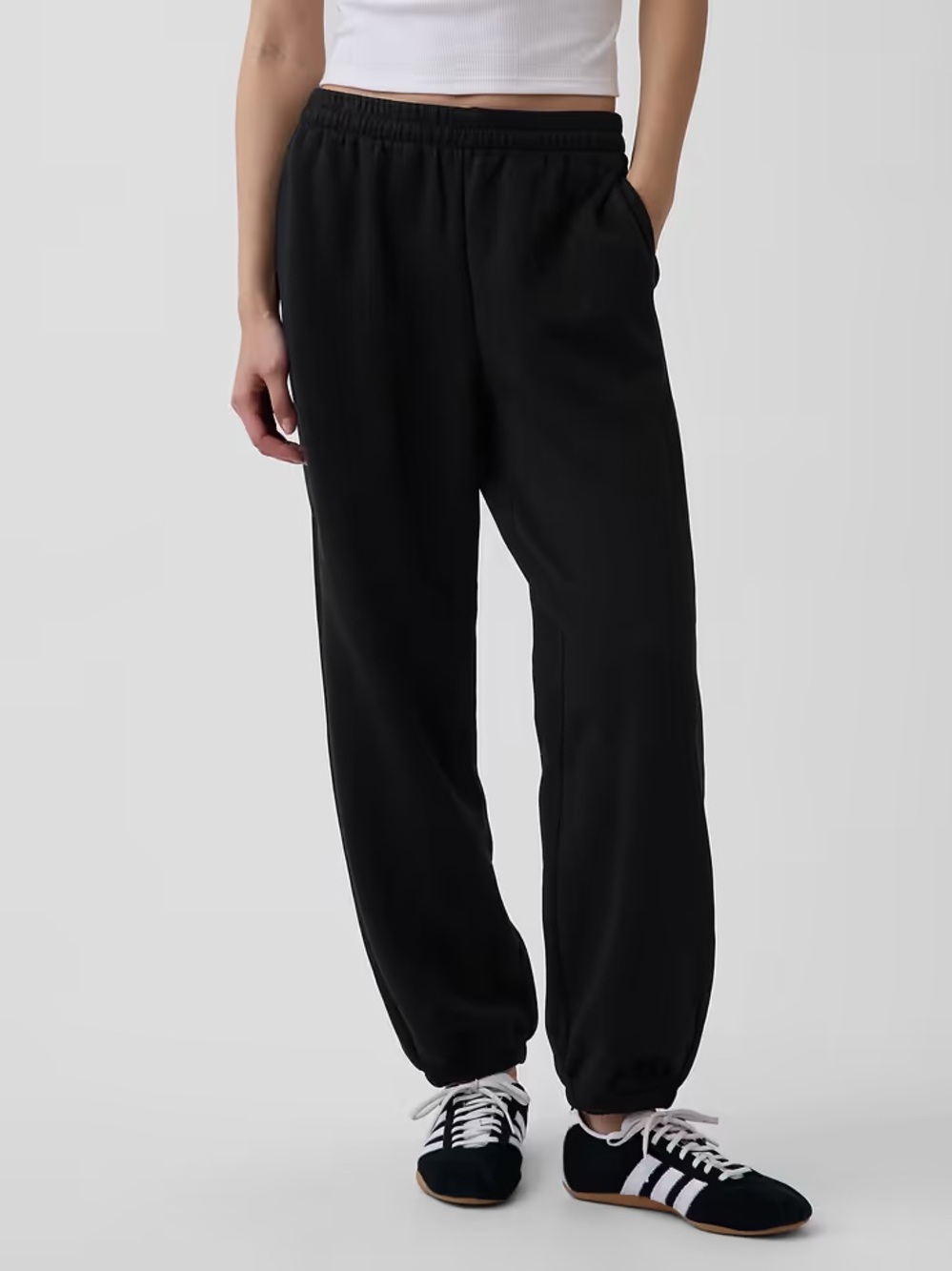 Women's GAP Black Mid Rise VintageSoft Relaxed Joggers